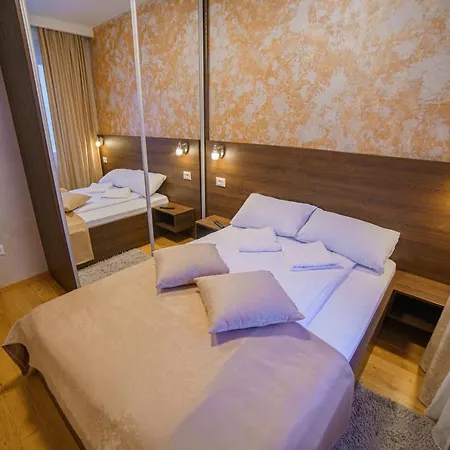 Relax Titova * Palisat