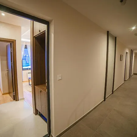 Relax Titova * Palisat